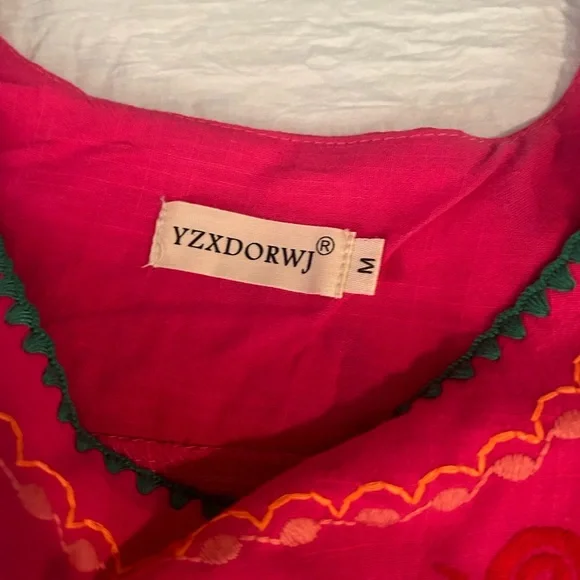 Embroidered pullover dress in bright pink – BEAUTIFUL! - Picture 9 of 13